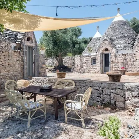 Charming Trulli Ostuni Villa